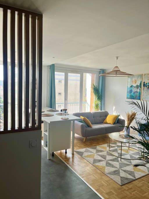 Chambre Privee Dans Un Appartement Partage 维勒班 外观 照片